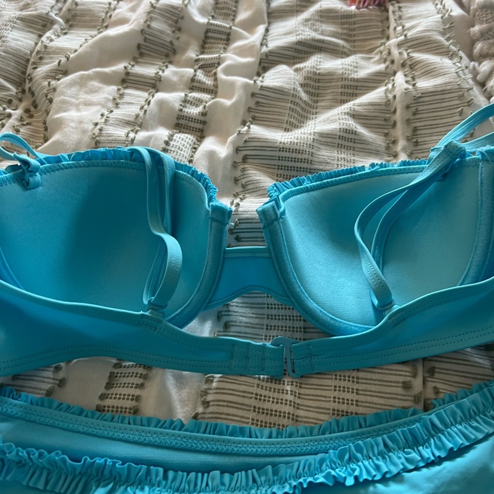 NWT Blue Ruffle Bikini M - Picture 4 of 4